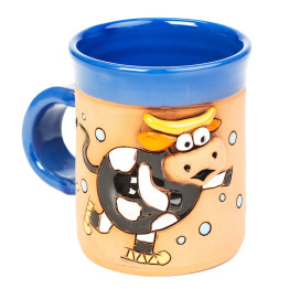 Coupe en céramique bleue avec une vache coulissante