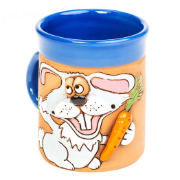 Coupe en céramique bleue avec lapin et carotte